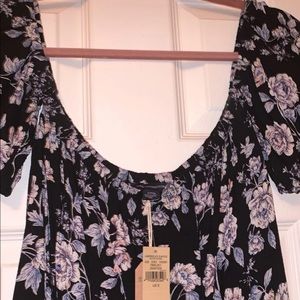 American Eagle floral off the shoulder top